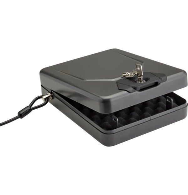Trezor Hornady, Alpha Elite Lockbox, vel.: 24,8 x 19,0 x 5,7 cm Trezor Hornady, Alpha Elite Lockbox, vel.: 24,8 x 19,0 x 5,7 cm