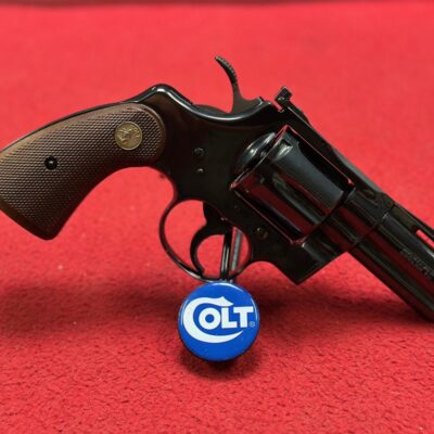 Revolver Colt, Model: Combat Python, Ráže: .357 Mag., hl.: 3", Royal Blue