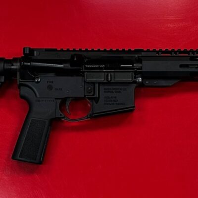 Puška sam. Radical Firearms, Model: RF-15 SBR, Ráže: .300 AAC, hl.: 8,5" (216mm) , černá